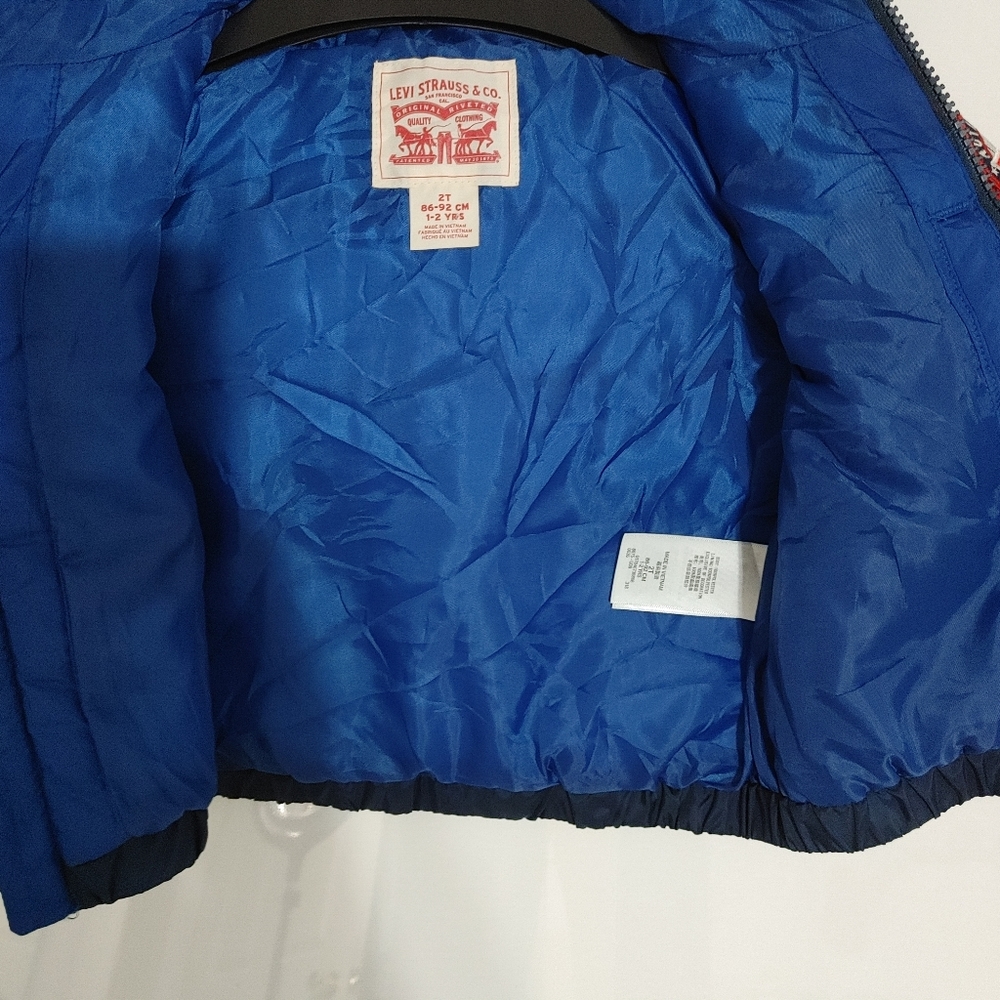 Levi's Jacket - Picture 3 of 11
